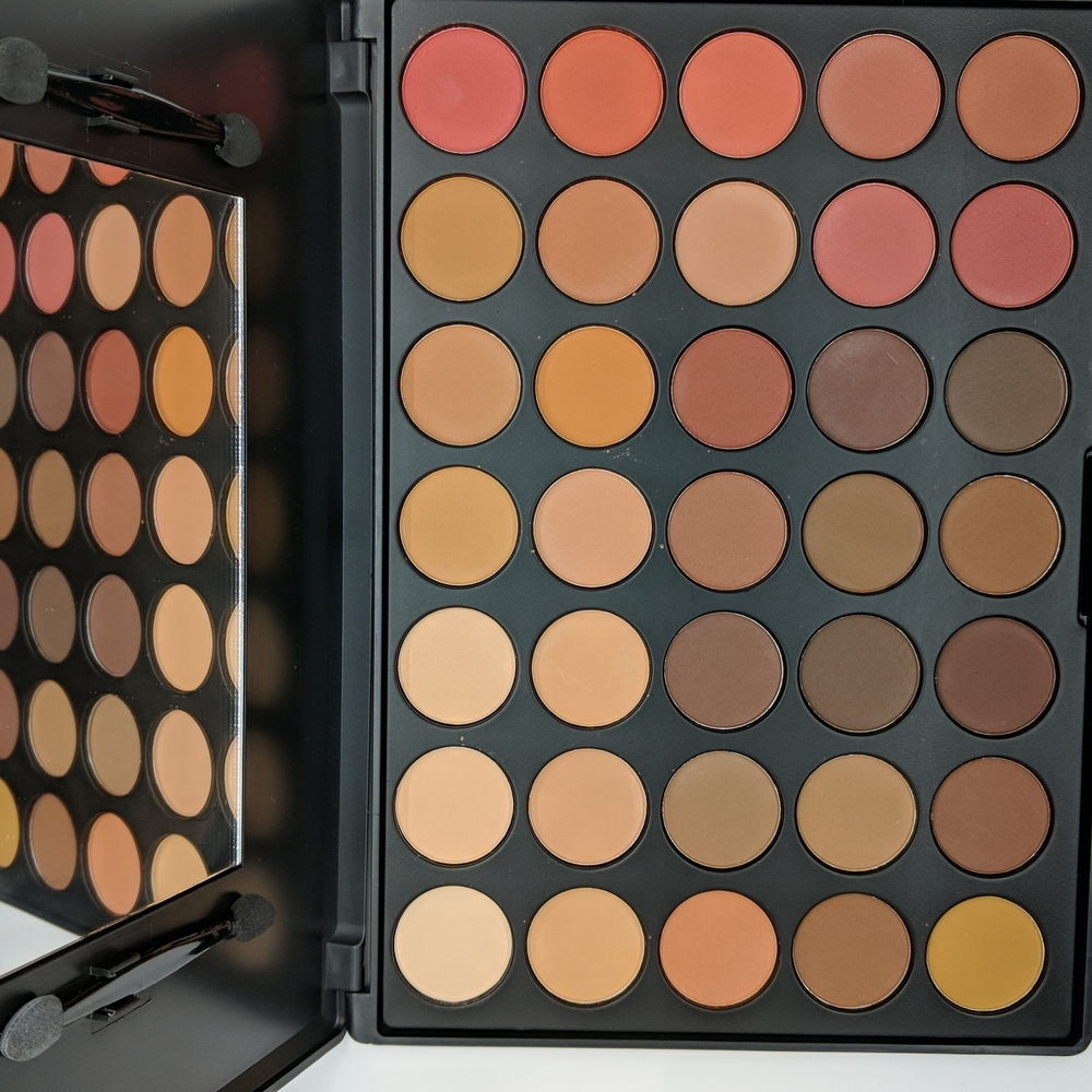 Neutral Mate Eyeshadow Palette